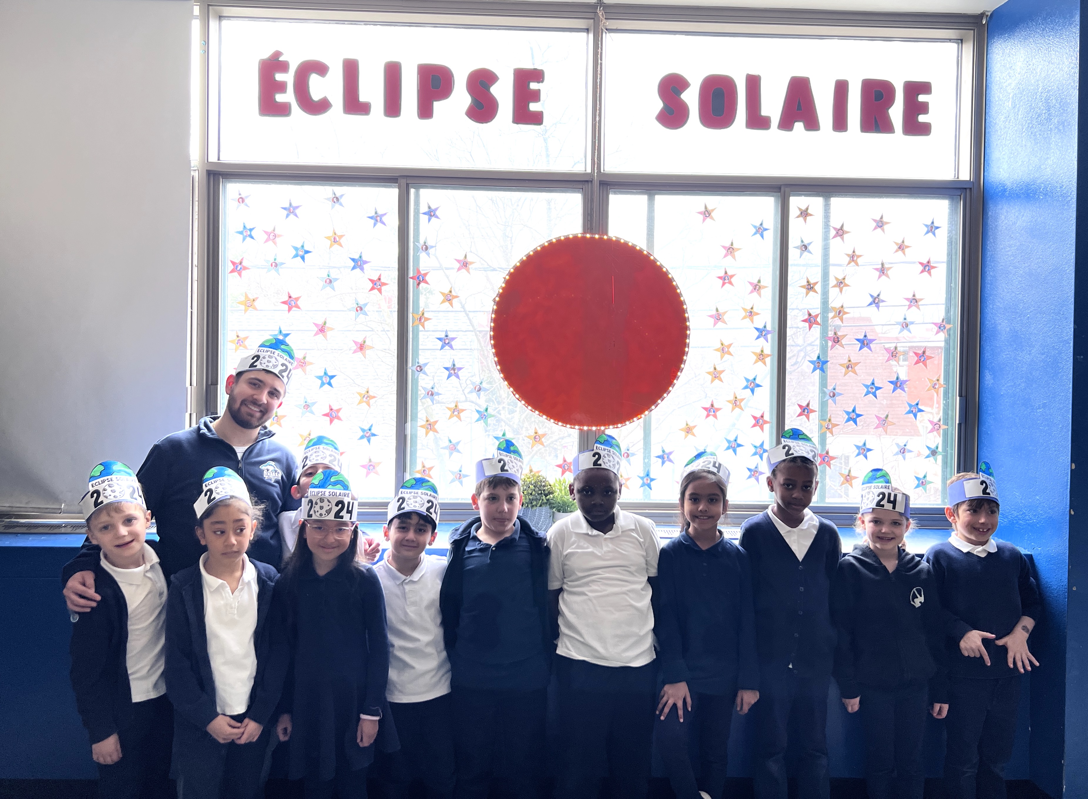 students learning eclipse